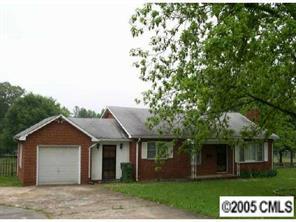 300 Eastwood Dr., Mount Holly, NC 28120