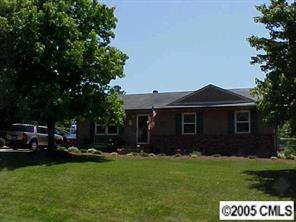 709 Oakwood Ln., Gastonia, NC 28056