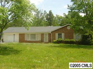 839 Lundy Ln., Charlotte, NC 28214