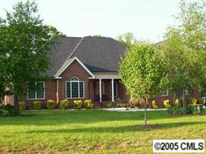 4864 Austin Shores Dr., Denver, NC 28037
