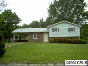 5196 W Piedmont Cir., Conover, NC 28613
