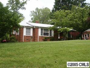 1426 Allenbrook Dr., Charlotte, NC 28208