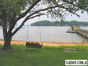 8004 Island View Ct., Denver, NC 28037