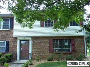 11049 Hunter Trail Ln., Charlotte, NC 28226