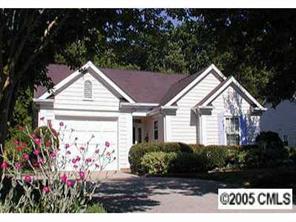 2737 Chalgrove Ln., Charlotte, NC 28216