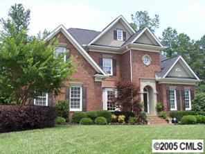 4447 Rustling Woods Dr., Denver, NC 28037