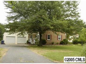 3210 Windrow Ln., Matthews, NC 28105