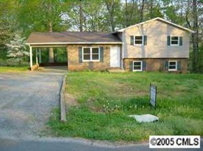 5410 Glenview Dr., Hickory, NC 28602