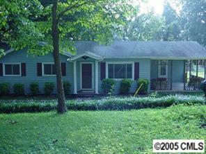 327 Holly Dr., Mount Holly, NC 28120