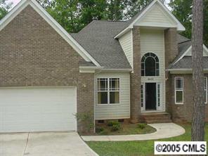 8406 Catawba Cove Dr., Belmont, NC 28012