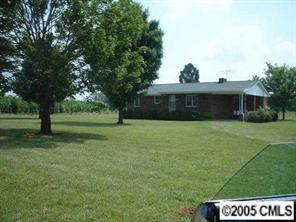 417 Longview Rd., Statesville, NC 28625