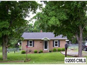 406 Lindsey St., Statesville, NC 28625