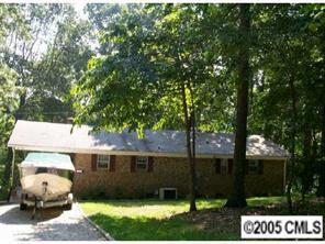7055 Cove Creek Dr., Sherrills Ford, NC 28673