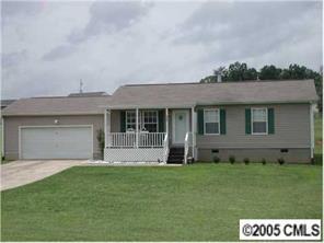 332 Weathers Creek Rd., Troutman, NC 28166