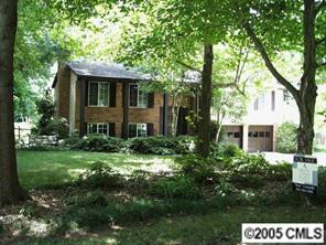329 Regency Dr., Charlotte, NC 28211