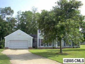 2100 Bally Duff Ln., Charlotte, NC 28262