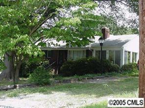 138 Point Cir., Belmont, NC 28012