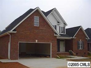 1761 NE 30th Ave., Hickory, NC 28601
