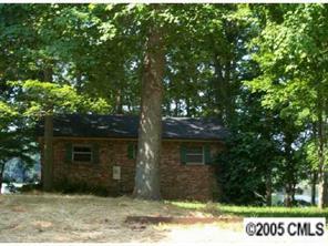7087 Waters Edge Rd., Sherrills Ford, NC 28673