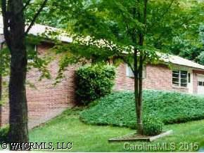 15 Heather Lane, Hendersonville, NC 28792