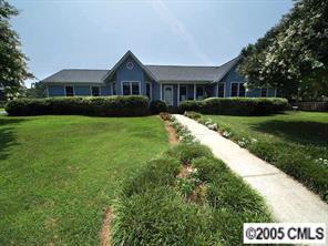 912 Woodland Forest Rd., Waxhaw, NC 28173