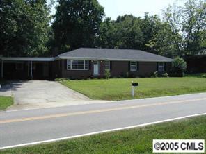 504 School Cir., Harrisburg, NC 28075