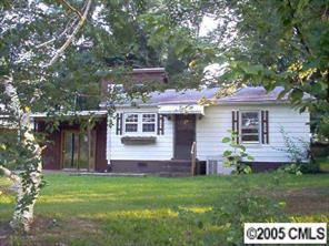 2414 NW 4th Ave., Hickory, NC 28601