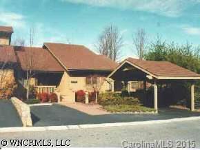 901 Red Oak Drive, Hendersonville, NC 28791