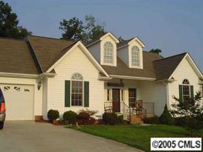 1542 Crowders Woods Dr., Gastonia, NC 28052