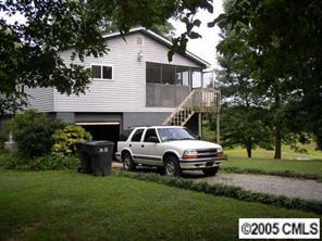 10325 Beagle Club Rd., Charlotte, NC 28214