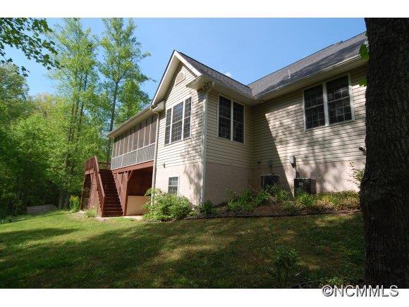 364 Old Leicester Road, Asheville, NC 28804