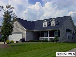 7526 Shadowstone Dr., Charlotte, NC 28270