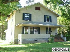 124 1st Ave., Statesville, NC 28677