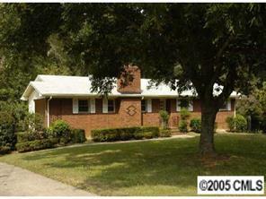 6735 Linda Lake Dr., Charlotte, NC 28215