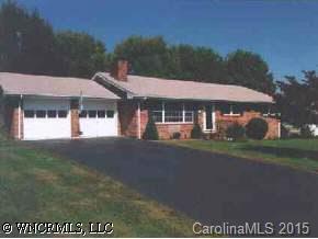 34 W. Laurel Lane, Etowah, NC 28729