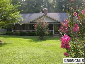 6149 King George Dr., Charlotte, NC 28213