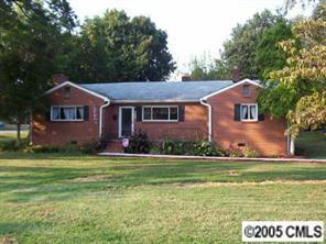 706 E Center Ave., Mooresville, NC 28115
