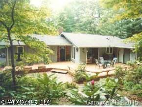 2750 Holly Hill Dr, Hendersonville, NC 28791