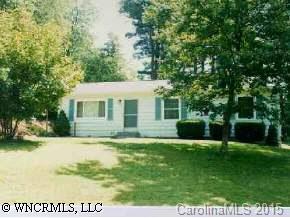 110 Amelia Dr., Hendersonville, NC 28739