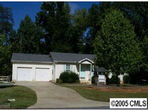 172 Valleyview Rd., Mooresville, NC 28117