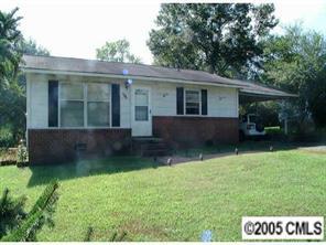 623 Noles Dr., Mount Holly, NC 28120