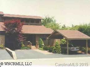 1001 Red Oak Drive, Hendersonville, NC 28791