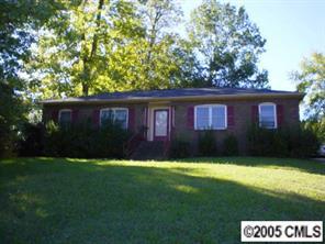 2911 Scarlet Cir., Charlotte, NC 28273