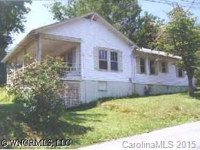 901 Temon St., Hendersonville, NC 28739