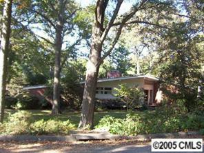 556 NW 11th Avenue Cir., Hickory, NC 28601