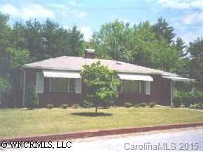 212 Ewbank Drive, Hendersonville, NC 28791