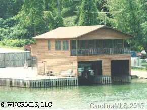 3 Huggins Rd (lake Summit), Tuxedo, NC 28784