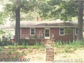 1004 Locust St, Hendersonville, NC 28792