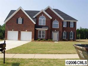 137 Autumn Frost Dr., Troutman, NC 28166