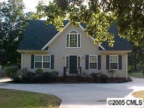 7401 Linda Lake Dr., Charlotte, NC 28215